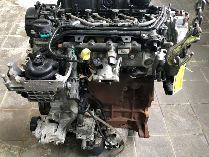 Engine Opel Vivaro