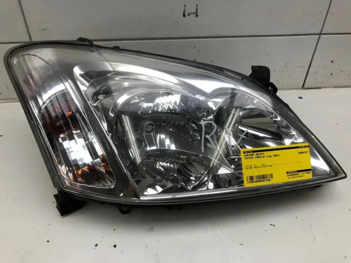 Headlight, right Toyota Corolla