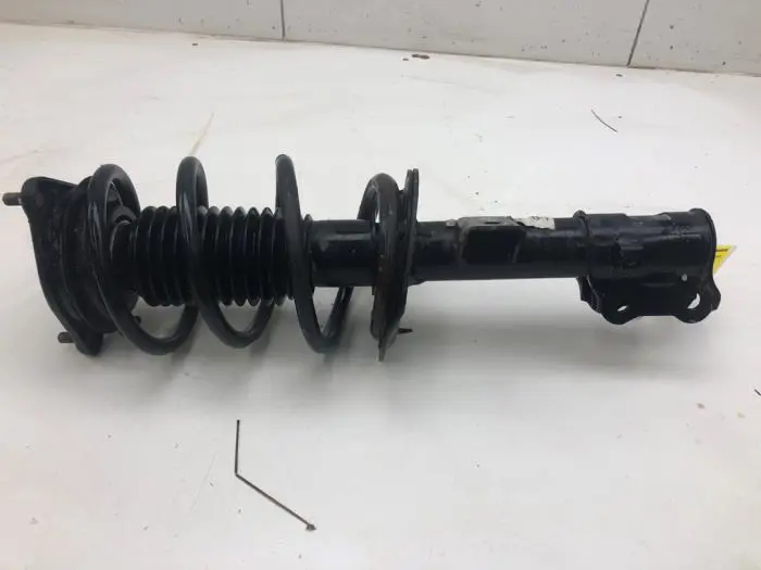 Front shock absorber rod, left Kia Cee'D