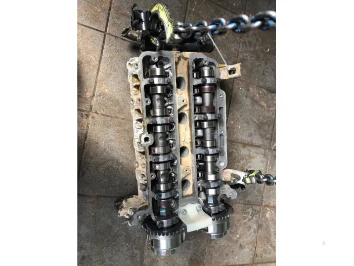 Cylinder head Opel Corsa