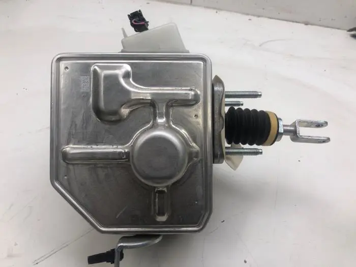 Brake servo Mazda CX-30