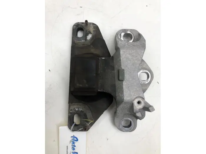 Gearbox mount Mazda CX-30