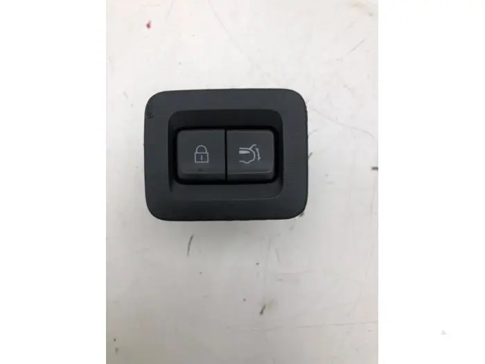 Tailgate switch Mazda CX-30