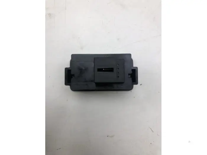 Tailgate switch Audi Q3