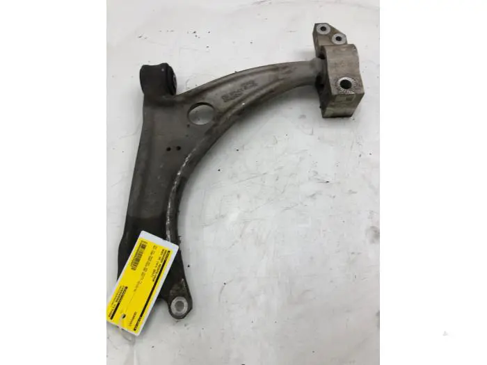 Front wishbone, right Audi Q3