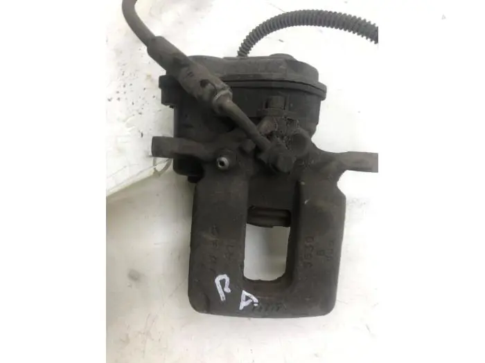 Rear brake calliper, right Audi Q3