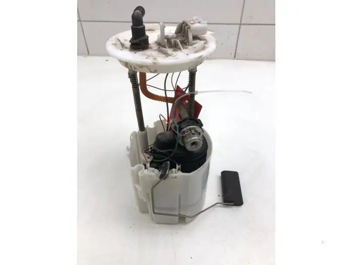 Electric fuel pump Opel Astra