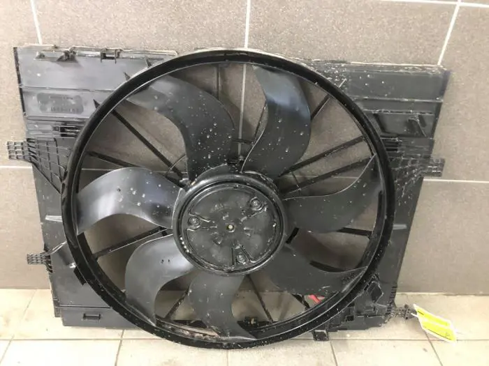 Fan motor Mercedes GLC-Klasse