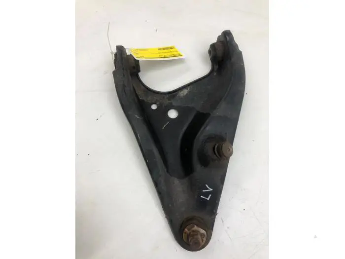 Front wishbone, left Dacia Sandero