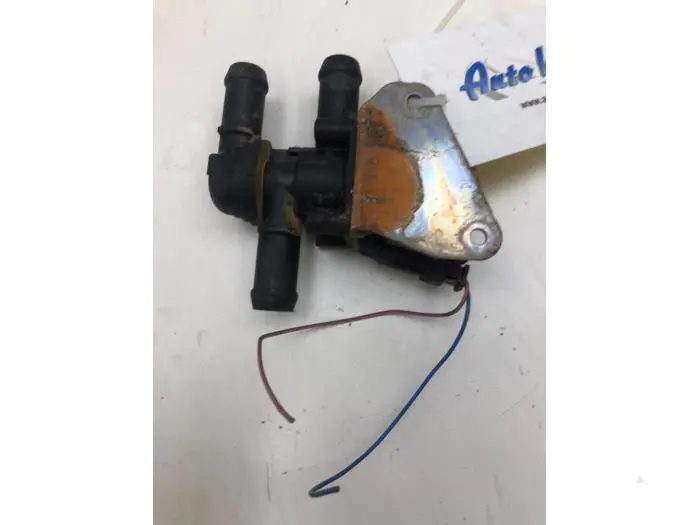 Electric heater valve Volvo V60