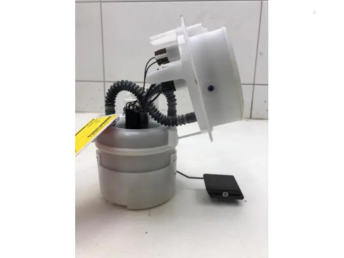 Electric fuel pump Opel Corsa