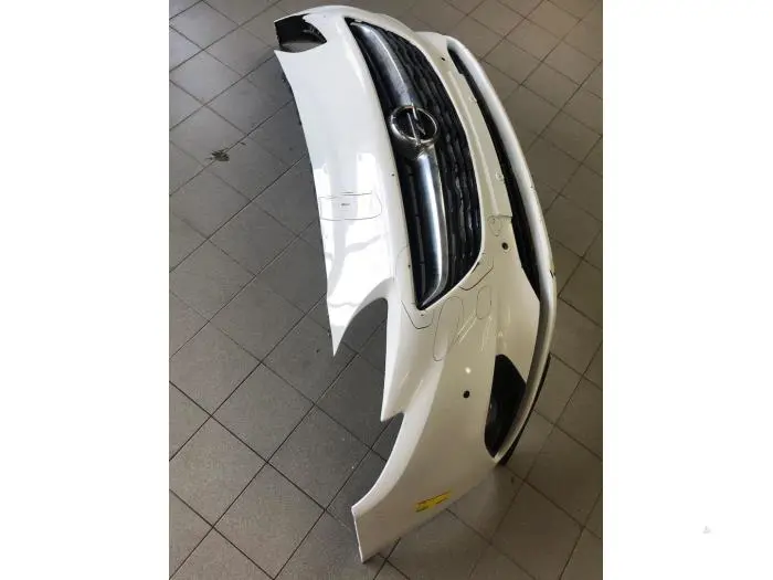 Front bumper Opel Corsa