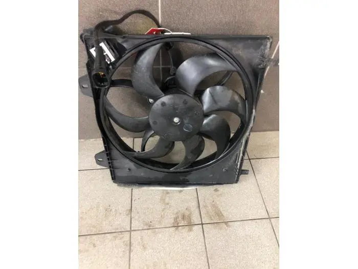 Fan motor Opel Corsa