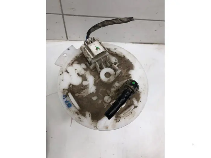 Electric fuel pump Opel Astra