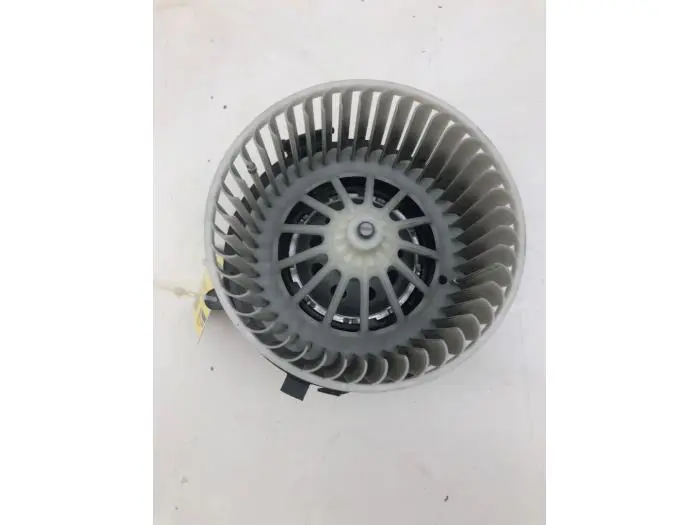 Heating and ventilation fan motor Opel Crossland X