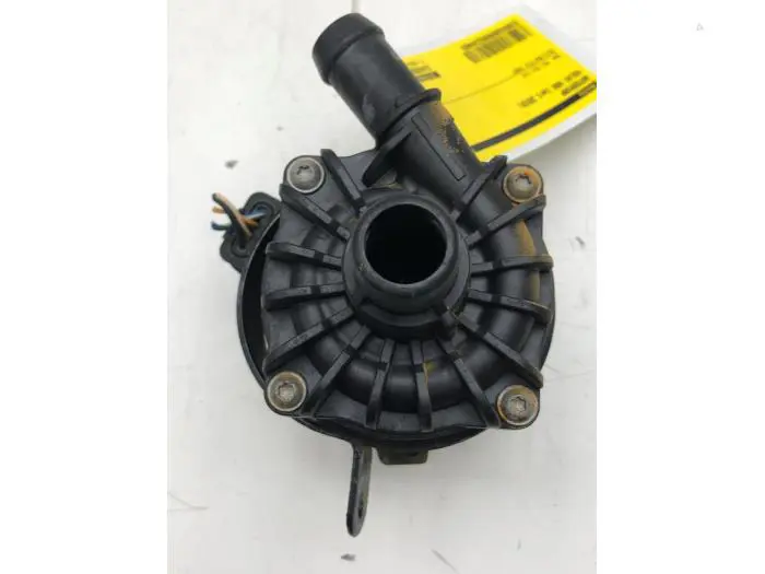 Water pump Volvo V60