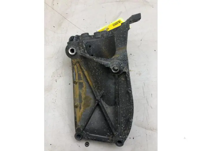 Engine mount Volvo V60