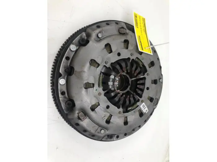 Dual mass flywheel Volvo S60