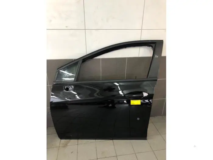 Door 4-door, front left Opel Astra