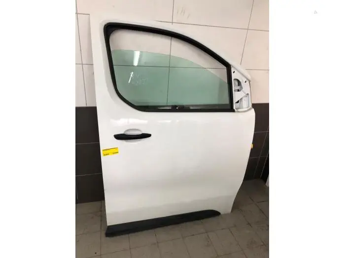 Door 2-door, right Toyota Pro-Ace