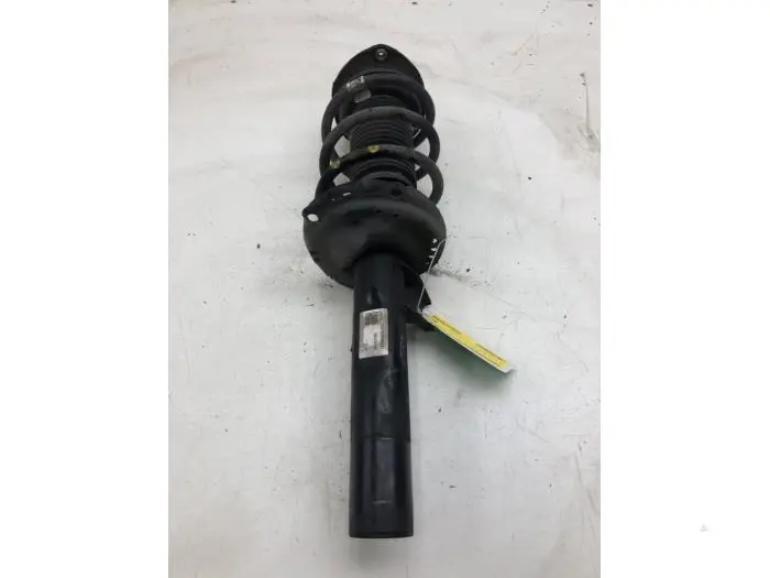 Front shock absorber rod, right Audi Q3