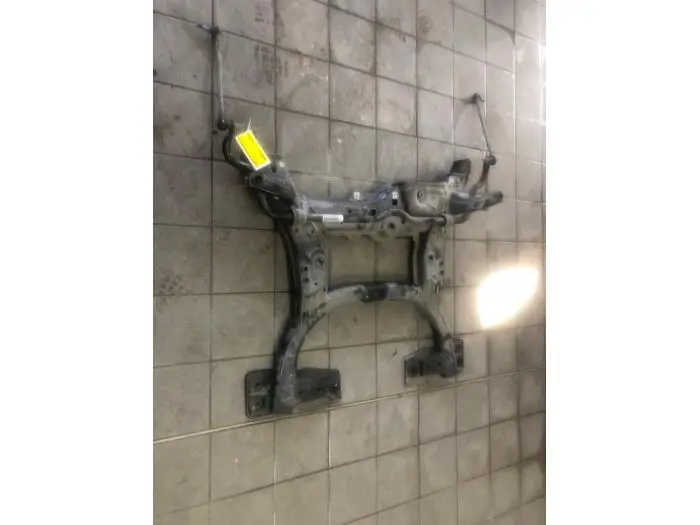 Subframe Mercedes CLA