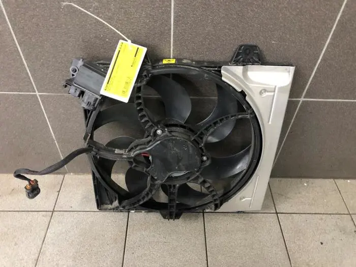 Fan motor Opel Corsa