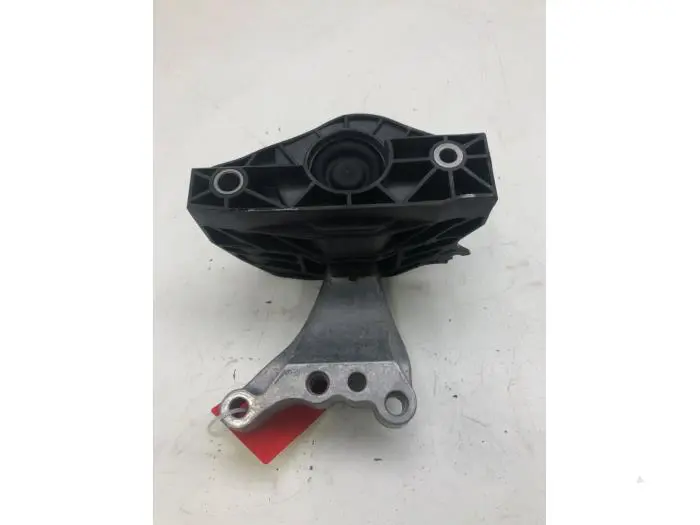 Engine mount Opel Corsa