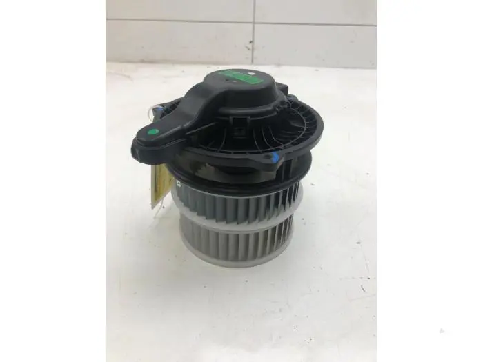 Heating and ventilation fan motor Hyundai Elantra