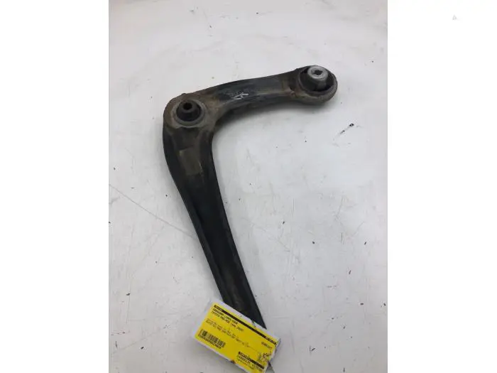 Front wishbone, left Toyota Pro-Ace