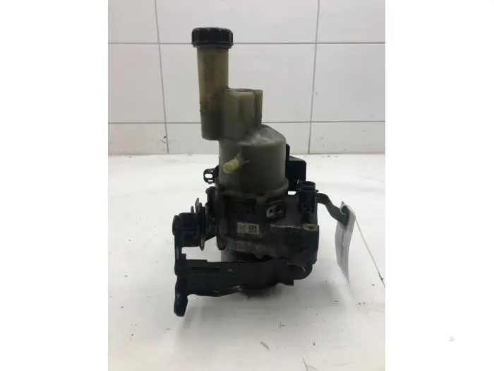 Power steering pump Toyota Pro-Ace