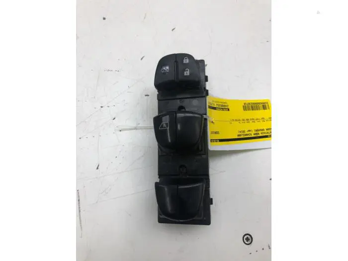 Electric window switch Nissan Qashqai