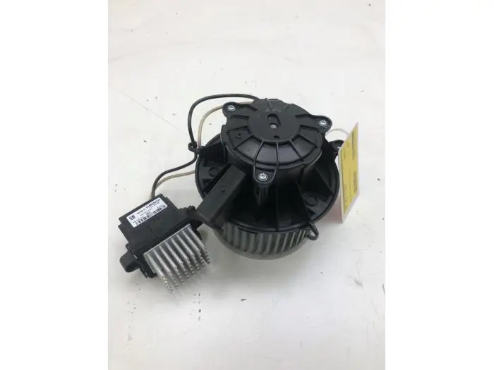 Heating and ventilation fan motor Opel Astra