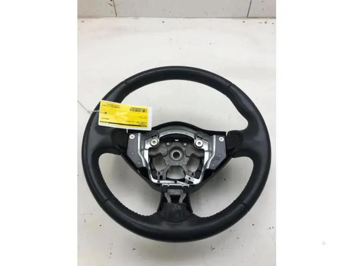 Steering wheel Nissan Juke