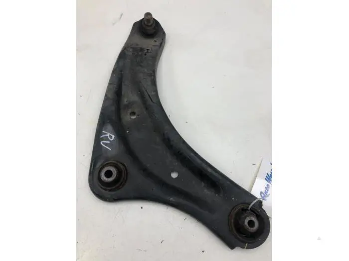 Front wishbone, right Nissan Juke