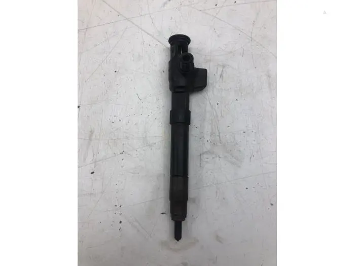 Injector (diesel) Opel Vivaro