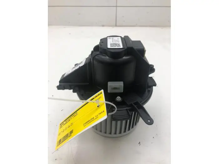 Heating and ventilation fan motor Opel Grandland X