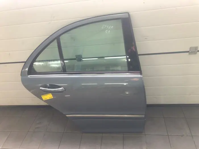 Rear door 4-door, right Mercedes C-Klasse