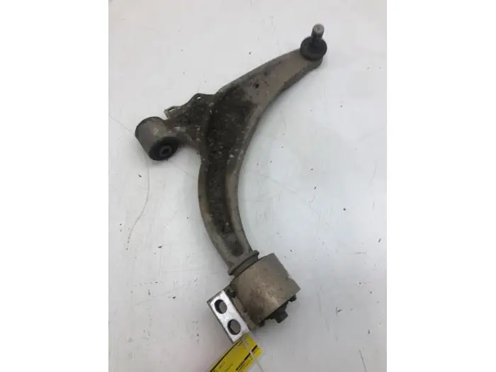 Front wishbone, right Opel Astra