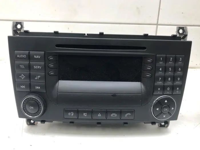 Radio CD player Mercedes C-Klasse