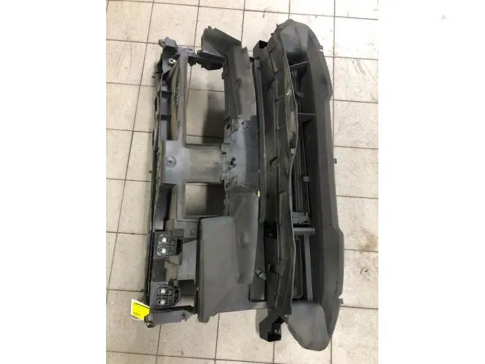 Front panel Renault Talisman