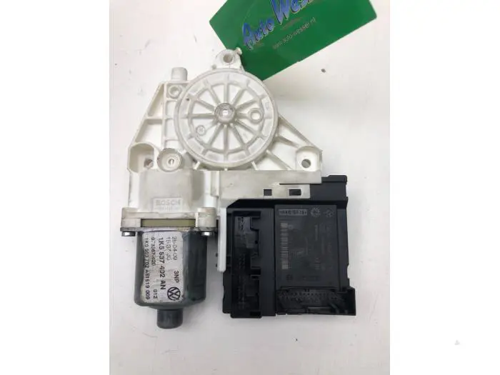 Door window motor Volkswagen Golf