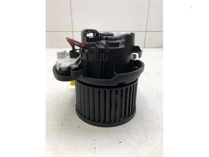 Heating and ventilation fan motor Renault Talisman