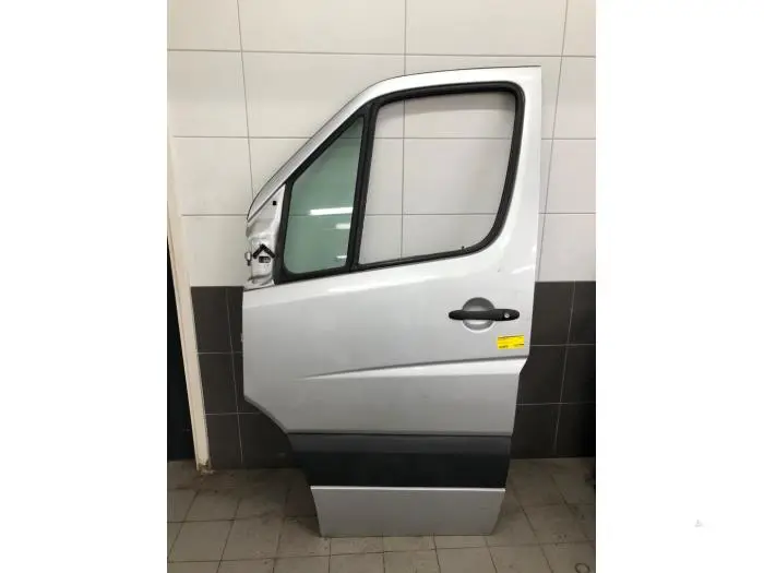 Door 2-door, left Mercedes Sprinter