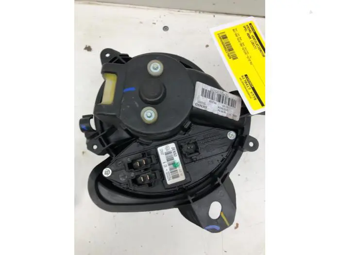 Heating and ventilation fan motor Opel Adam