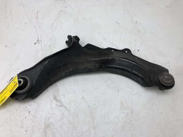 Front wishbone, left Renault Captur