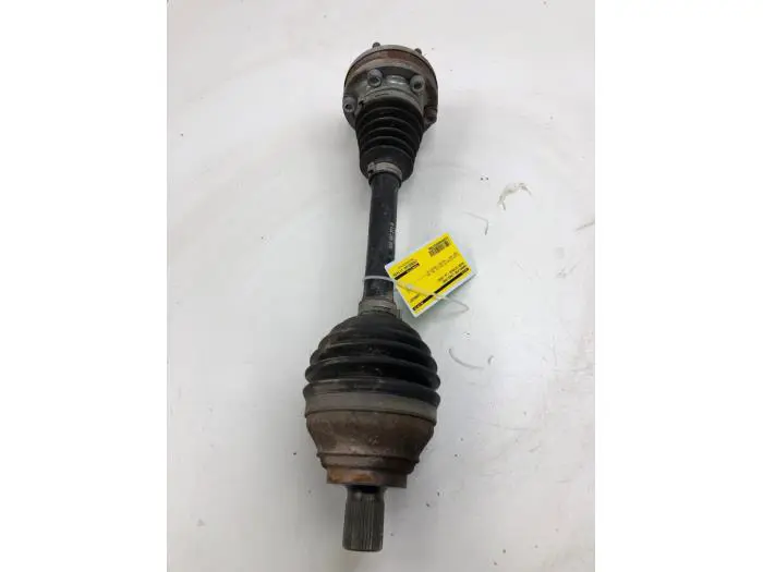 Front drive shaft, left Skoda Octavia