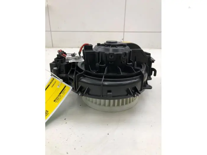 Heating and ventilation fan motor Volkswagen UP