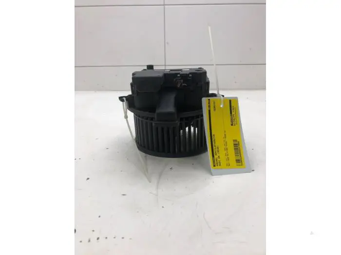 Heating and ventilation fan motor Audi A4