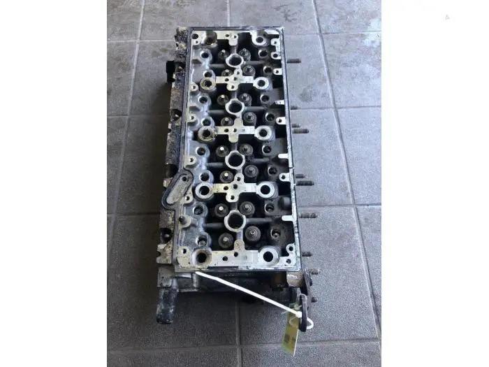 Cylinder head Volkswagen Tiguan